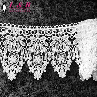 توری گلدوزی چیست و چگونه ساخته می شود؟