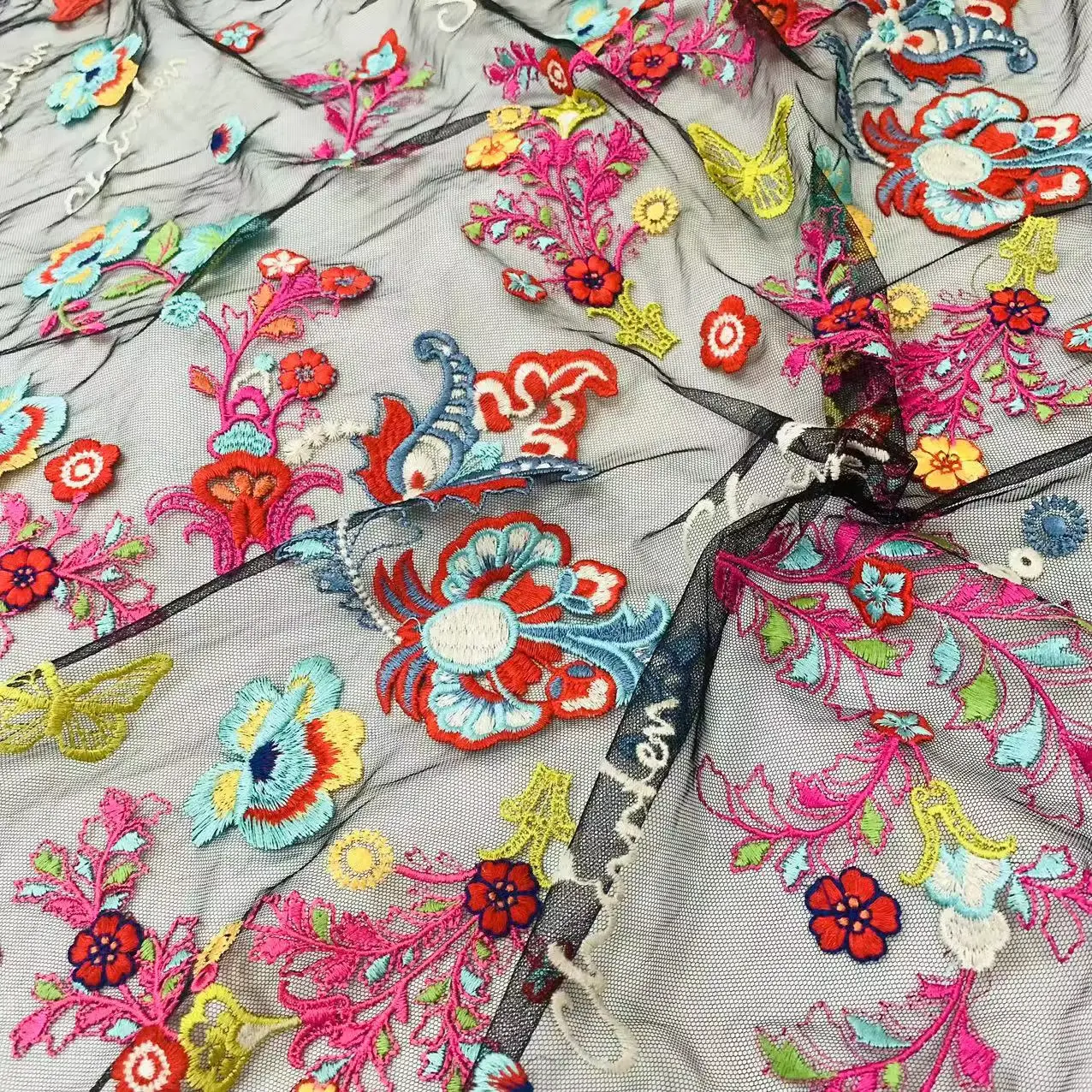 Wholesale Beautiful 3d Flower Beaded Cheap Textile Embroidery Fabric Swiss Voile Lace Trim 2021 Wholesale Beautiful 3d Flower Beaded Cheap Textile Embroidery Fabric Swiss Voile Lace Trim 2021