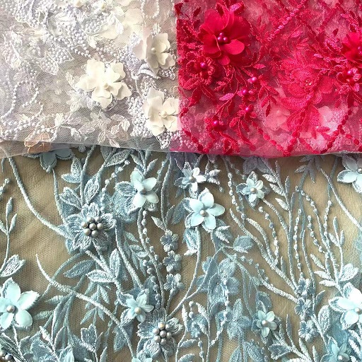 پارچه مشبک تزئین شده با گل و پولک سه بعدی